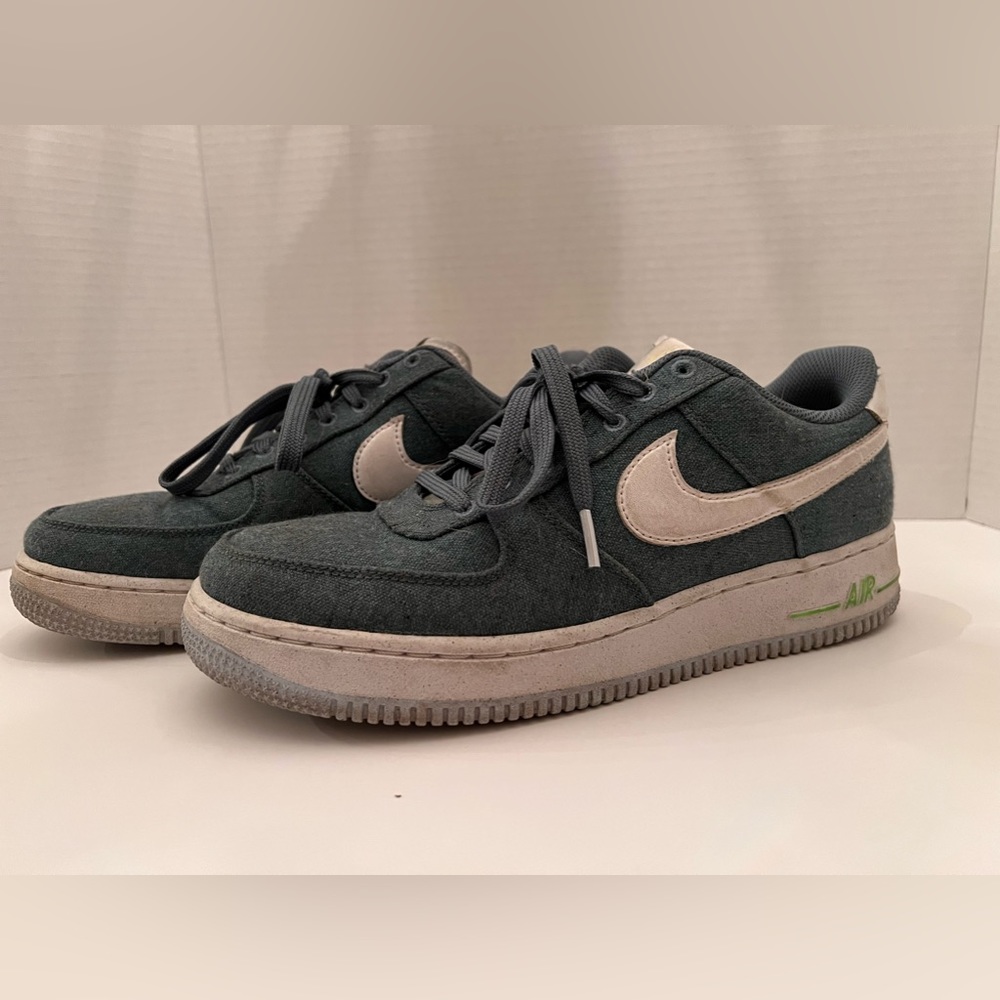 Nike Air Force